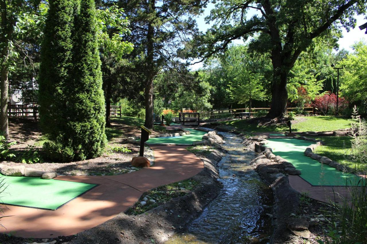 Grand Bear Resort At Starved Rock Utica Luaran gambar
