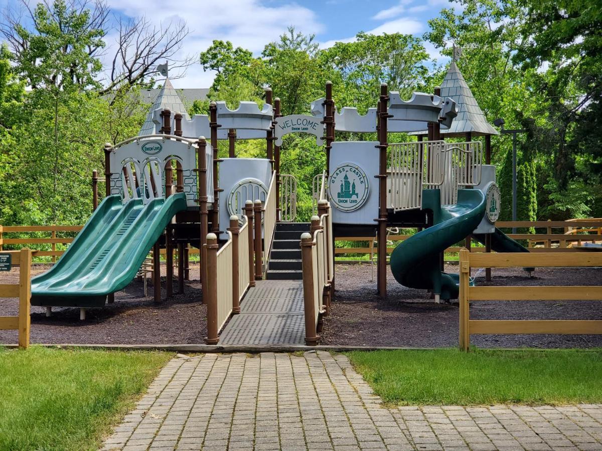 Grand Bear Resort At Starved Rock Utica Luaran gambar